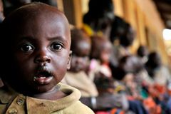Úmrtí dětí ve světě ubývá, v Africe ale příliš pomalu