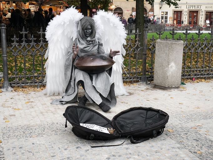 Vítejte v Pragolandu. Turistická Praha na fotkách