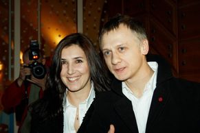 Velká premiéra Krále -  limuzíny i velbloud