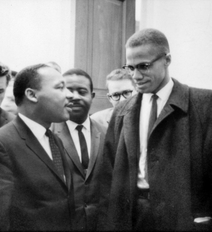 Martin Luther King a Malcolm X na snímku z března roku 1964.