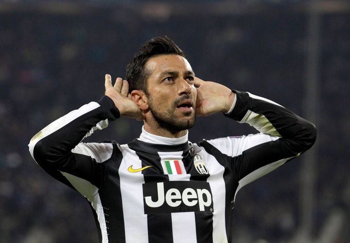 Fotbalista Juventusu Fabio Quagliarella slaví gól v utkání Ligy mistrů 2012/13 proti Chelsea.