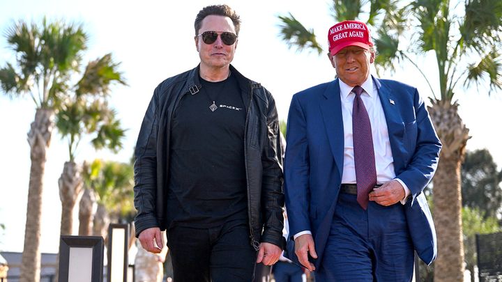 Musk zařadil zpátečku a kaje se. Víme, jaké páky na něj má Trump