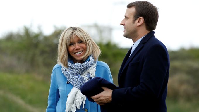 Prezidentský pár - Brigitte a Emmanuel Macronovi.