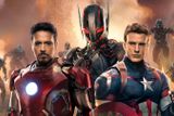 7. Americký snímek Avengers: Age of Ultron zaznamenal v květnu 2015 sedmý nejúspěšnější premiérový víkend. Akční film společnosti Walt Disney a režiséra Josse Whedona vydělal během víkendu celosvětově 392,5 milionu dolarů.