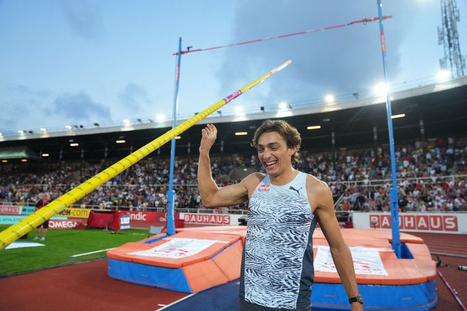 Armando Duplantis překonal vlastní světové venkovní maximum na DL ve Stockholmu.