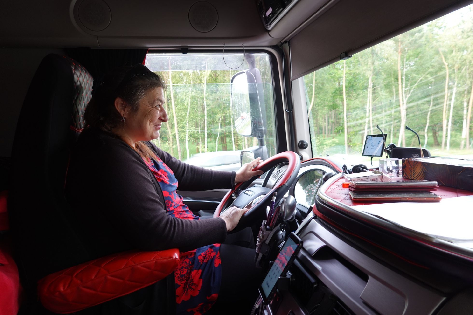 monika sustrova, kamionacka