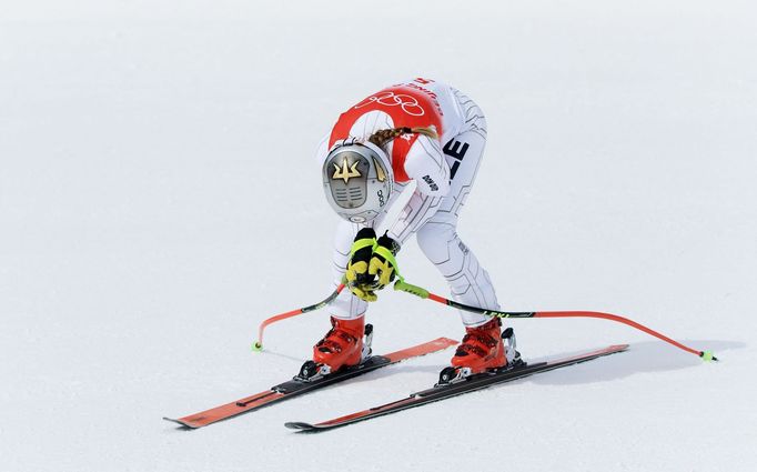 Ester Ledecká v cíli sjezdu na ZOH 2022 v Pekingu