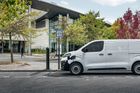 Citroën, Opel a Peugeot představily nové elektrické středně velké dodávky i z nich odvozené osobní verze.