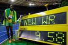 Famózní Bolt! Zlato a úžasný světový rekord 9,58 s
