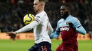 Soccer Football - Premier League - West Ham United v Liverpool - London Stadium, London, Britain - January 29, 2020   West Ham United's Arthur Masuaku in action with Live