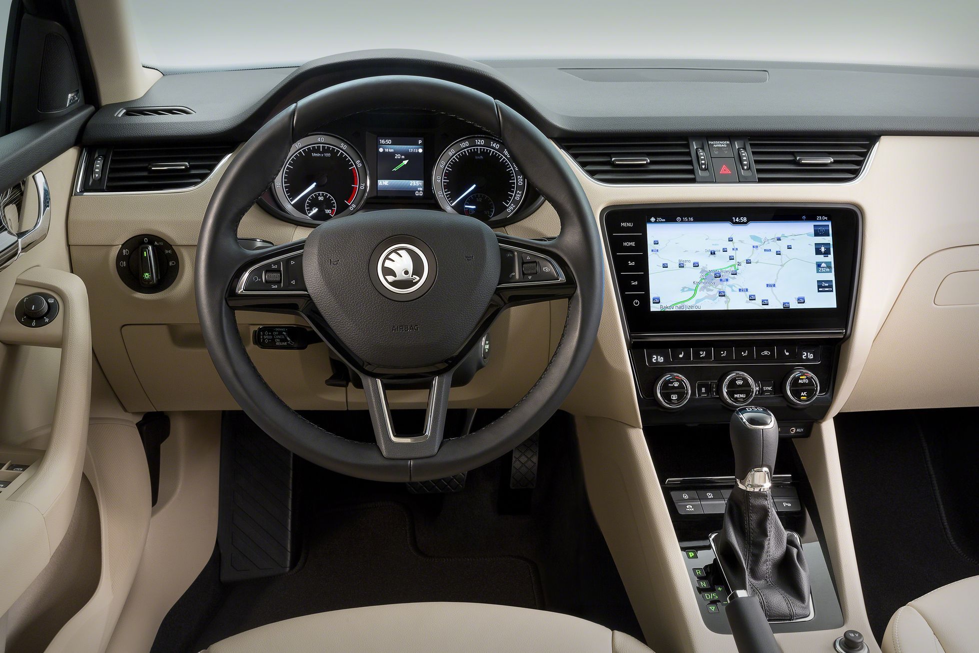 Škoda Octavia 2017 - přístrojovka