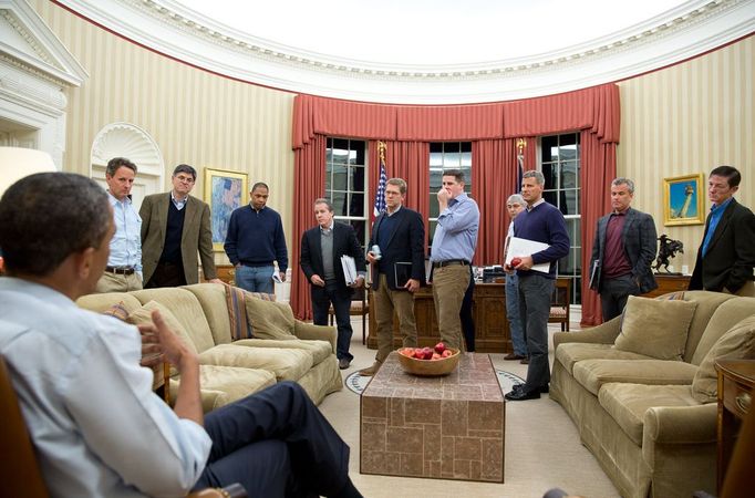 Dec. 29, 2012 "In the Oval Office, the President meets with senior advisors to discuss the ongoing fiscal cliff negotiations."