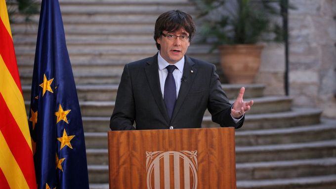 Carles Puigdemont po vyhlášení nezávislosti
