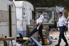 Francouzská policie vyklidila romské tábořiště