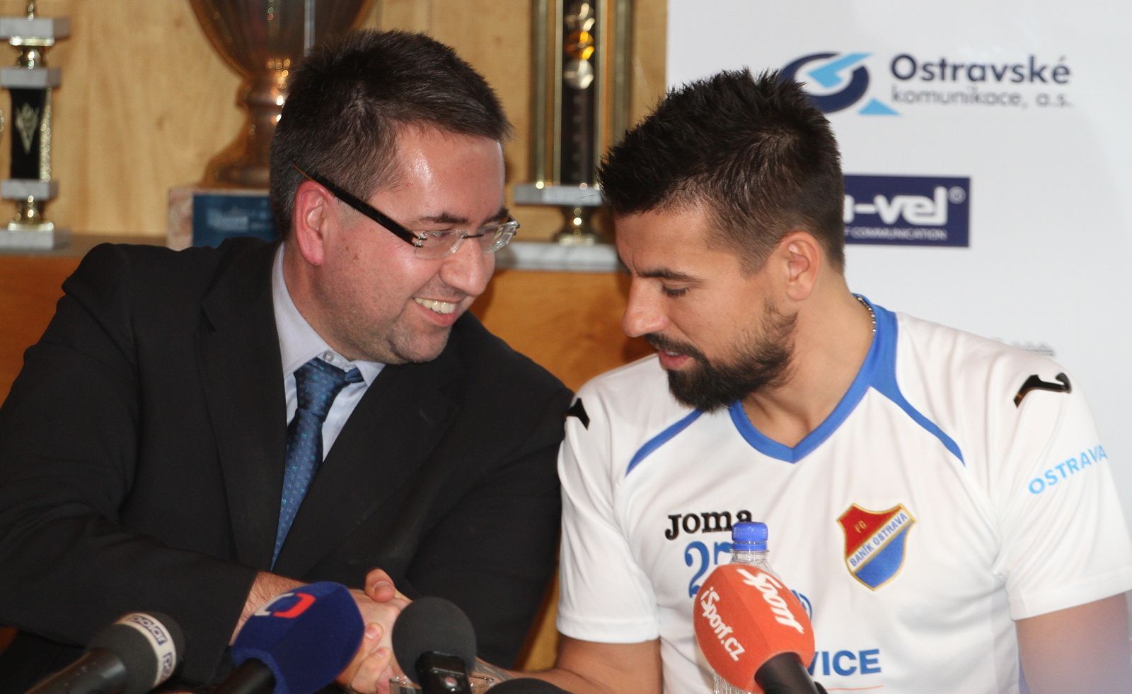 Milan Baroš podepsal smlouvu v Baníku Ostrava