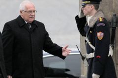 Česko bude na summitu EU k Libyi zastupovat Klaus