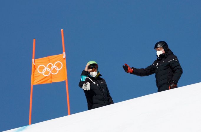 Pořadatelé kvůli silnému větru museli nedělní olympijské sjezd mužů zrušit