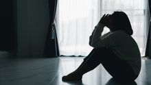 Když dítě má dítě. Psychiatrička promluvila o traumatu mladého mateřství