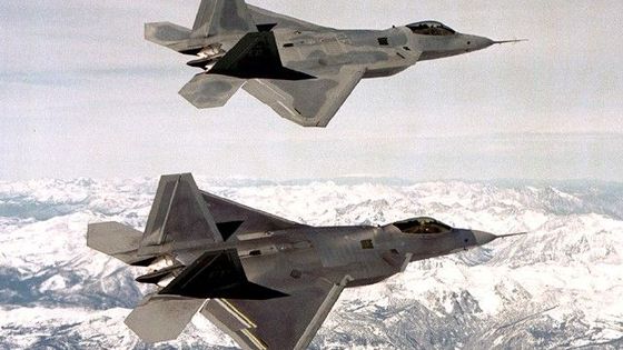 Letectvo USA zařadilo do výzbroje nové letadlo F-22A Raptor