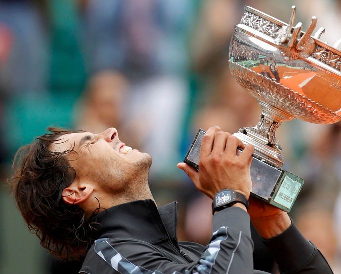 Rafael Nadal Novak Djokovič po finále French Open 2012.