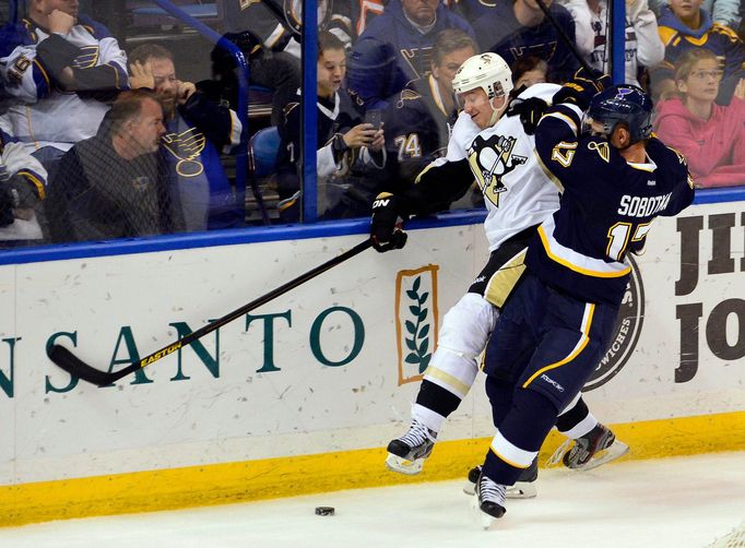 NHL: Pittsburgh Penguins at St. Louis Blues (Jokinen, Sobotka)