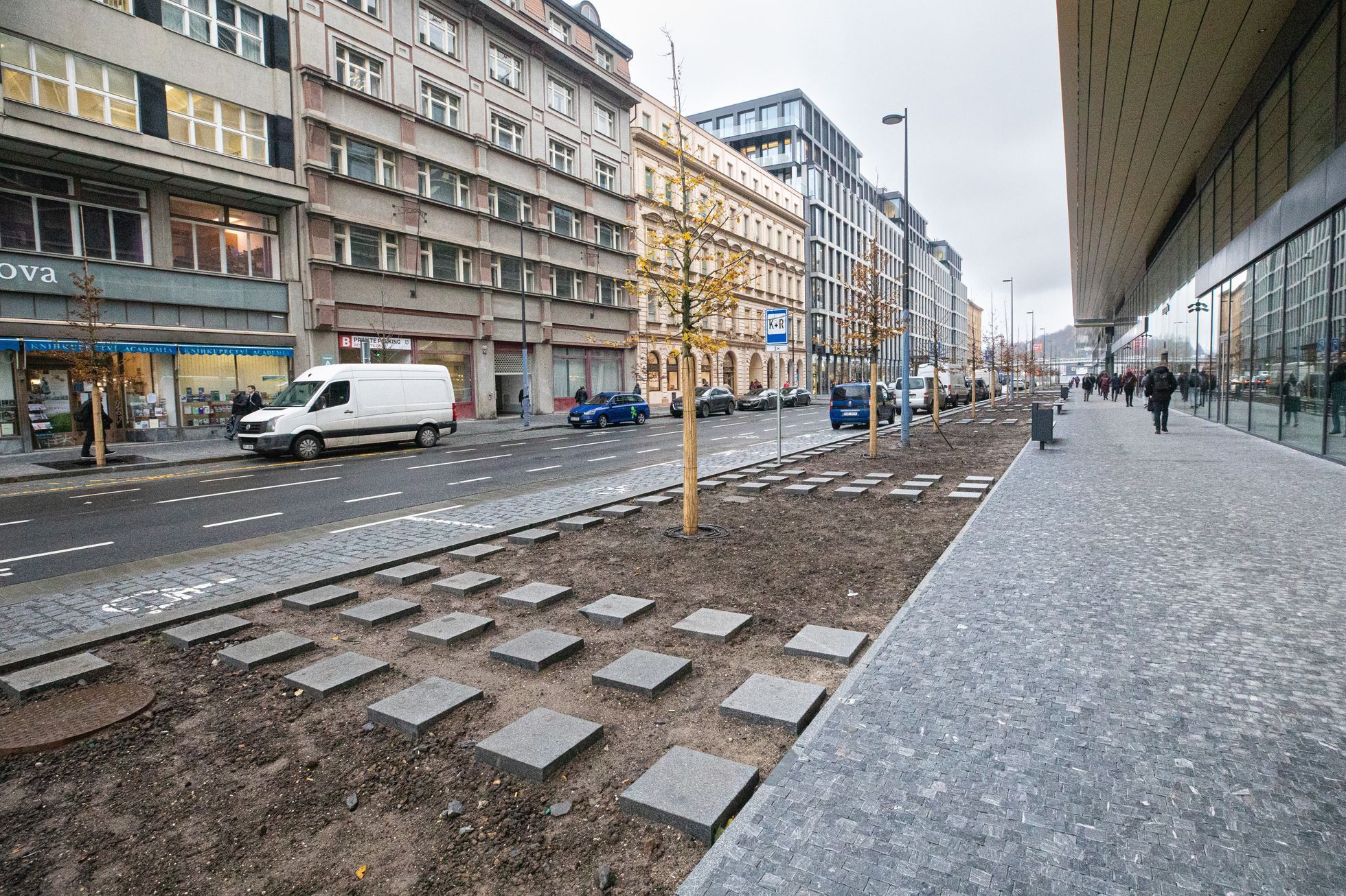 Masaryčka a nová ulice Na Florenci a problémy s dopravou a parkováním a zásobováním