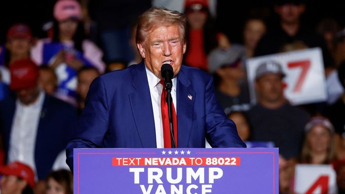 Kandidát na amerického prezidenta Donald Trump na předvolebním shromáždění v Las Vegas 13. září 2024