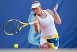 Sedmnáctiletá tenistka, která se podobně jako její soupeřka pohybuje na hraně sedmé stovky žebříčku, svedla s Ukrajinkou vyrovnanou bitvu, kterou ve třetím set strhla na svoji stranu Češka.