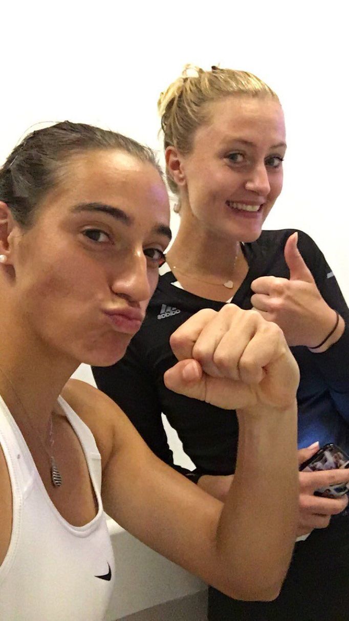 Caroline Garciaová a Kristina Mladenovicová