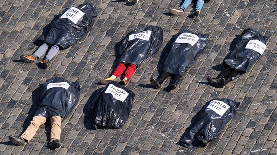 Konec bezstarostných časů. Praha se změnila, ukazují pohledy z jejích věží