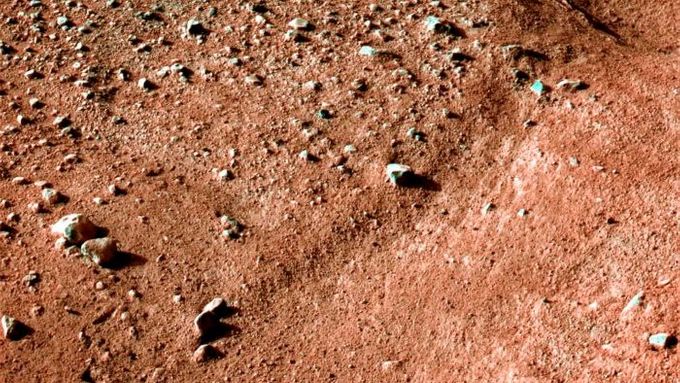 Sonda Phoenix poslala z Marsu na Zemi první snímky