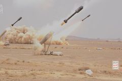 Izrael zaskočil další nepřítel. Húsíové odpalují rakety a vysílají drony až z Jemenu