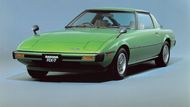 Píše se březen roku 1978 a Mazda uvádí na domácí trh nové kupé Savanna RX-7. To je všude jinde známé jen jako RX-7, označení Savanna však v Japonsku odkazuje na předchůdce se jménem Savanna RX-3.