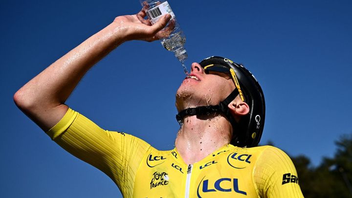 Nepřibližujte se k divákům, žádné autogramy. Tour de France se bojí koronaviru; Zdroj foto: Reuters