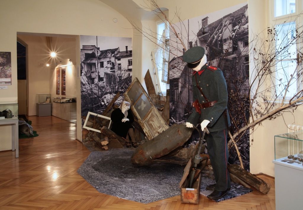 Výstava: Zkáza z Nebe. 70. výročí bombardování Přerova a leteckých bojů nad Přerovskem.