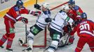 Hokej, KHL, Lev Praha - Dynamo Moskva: strkanice před brankou