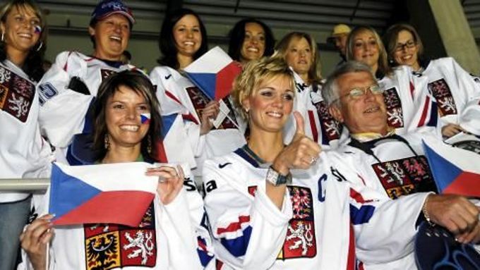 Čeští hokejisté mají světové stříbro