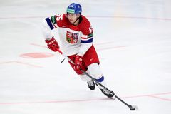 Nebezpečné, bez respektu. Reprezentační bek zná trest za kopnutí do soupeře