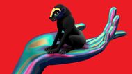 SBTRKT – WONDER WHERE WE LAND. Jeden by si z jeho nahrávek i vizuálů pomyslel, že většinu roku žije někde v tropickém deštném pralese a do sampleru nasává ozvěny tamní fauny a flóry. Myšleno samozřejmě s nadsázkou, i když Aaron Jerome Foulds aka SBTRKT nemá k přírodě daleko – jeho otec, dědeček a pradědeček pracovali na farmě. Úlisný disneyovský pes uvelebený na sošné neonové dlani vypadl ze stejného „podnebí“ jako deska samotná – dýchá z něj exotika. Škoda že posluchačem vyfabulovaný svět neodpovídá náladě kolem alba – Foulds ho věnoval zemřelému bratrovi.