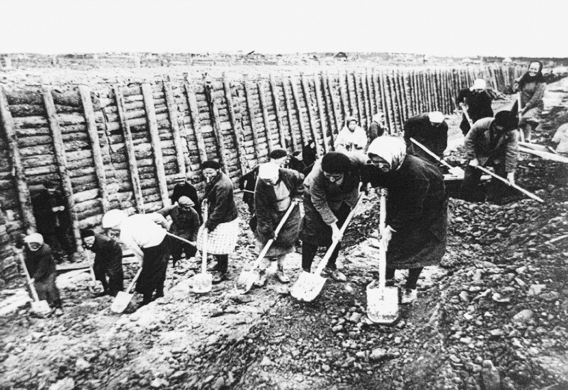 Jednorázové užití / Fotogalerie / Uplynulo 80 let od krvavého obležení Leningradu, která si vyžádala přes milion životů / Leningrad / Druhá světová válka / Obležení / Blokáda