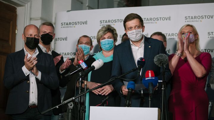 Starostové Senát umí, ukázalo první kolo. ČSSD hrozí zánik klubu a miliónové ztráty