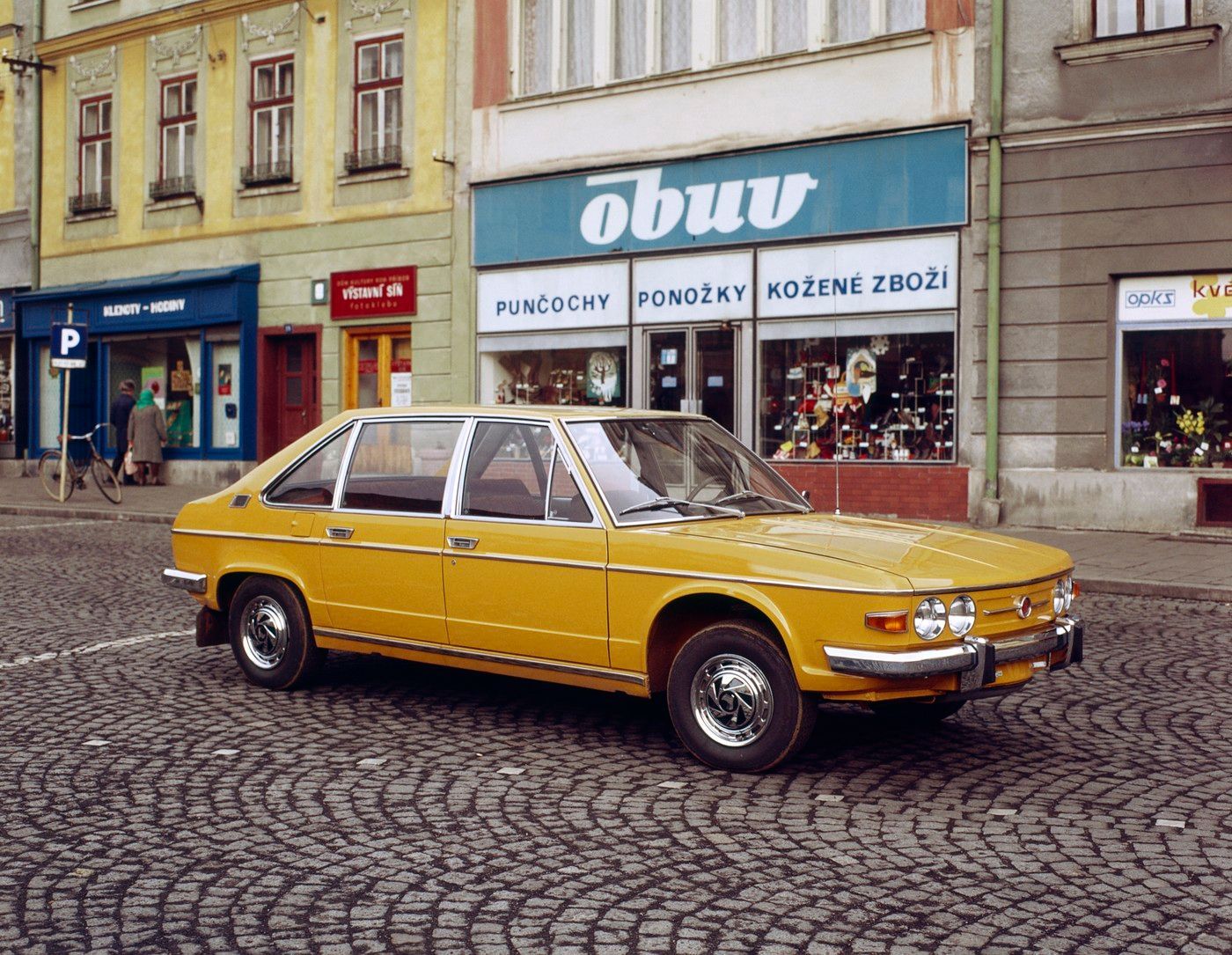 Tatra 613