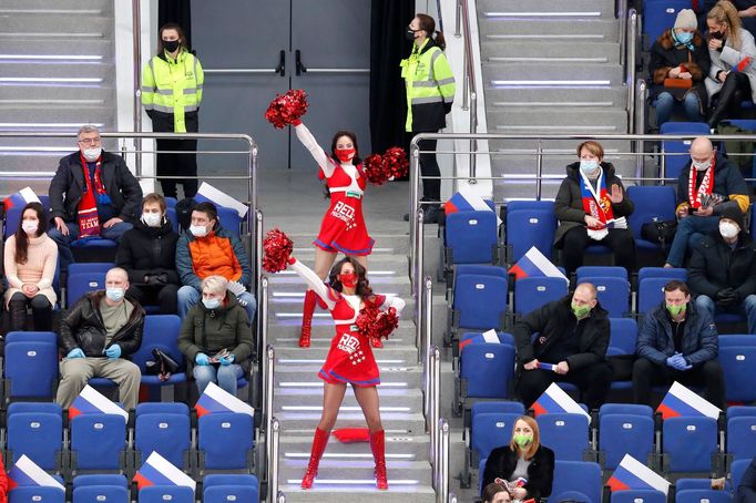 Ice Hockey - Euro Hockey Tour - Channel One Cup - Russia v Czech Republic: Roztleskávačky