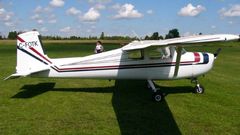 Cessna 150s