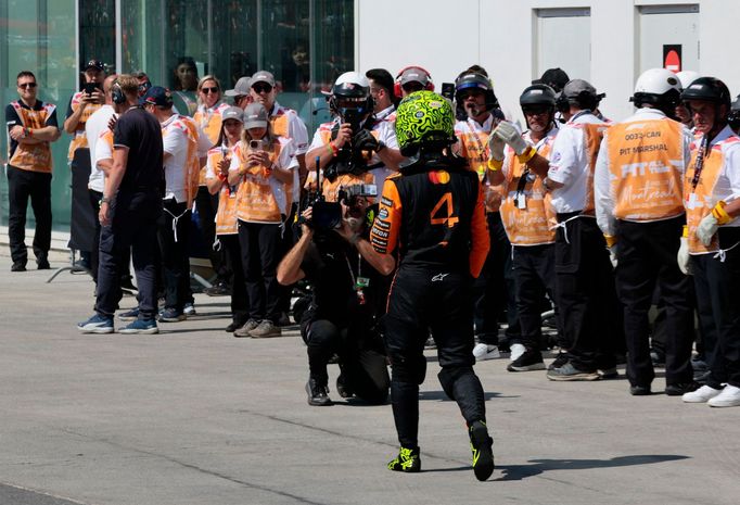 Zklamaný pilot McLarenu Lando Norris ve VC Kanady F1 2025