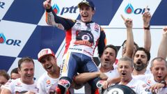 Marc Marquez slaví titul v MotoGP