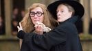 Emma Thompson a Maggie Smith jako Minerva McGonagallová ve filmu Harry Potter a Fénixův řád z roku 2007.