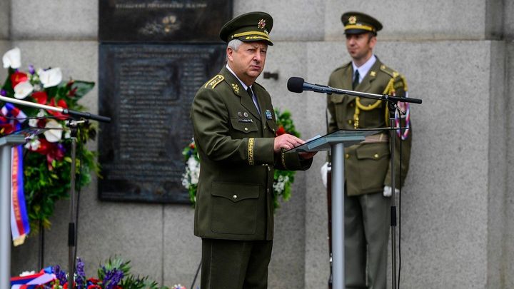 Zeman ho chtěl za náčelníka armády, teď generálporučík po návratu z mise v Číně končí