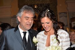 Nevidomý italský tenorista Bocelli se podruhé oženil