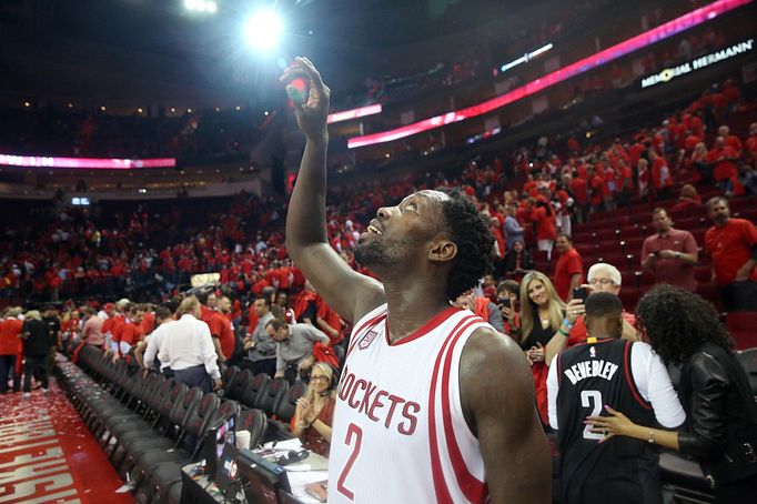 Patrick Beverley (Houston Rockets) slaví postup